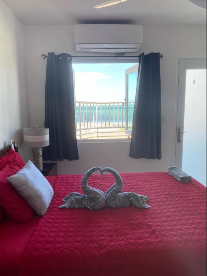 Sea Breezer Vacation Ocean Front En Condominio Playa Mar San Juan Buitenkant foto