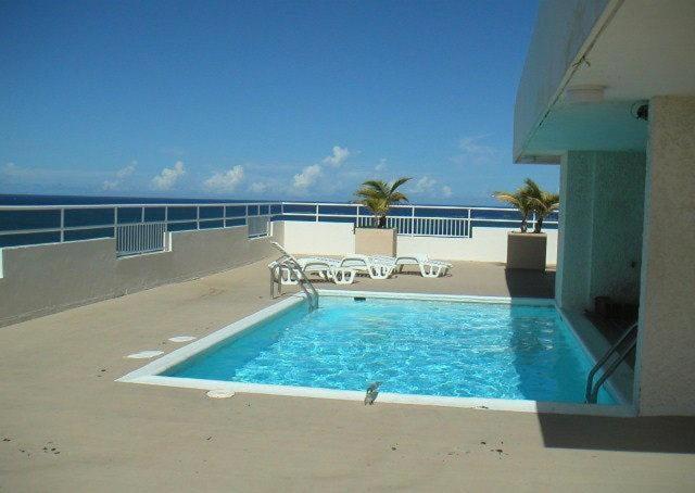 Sea Breezer Vacation Ocean Front En Condominio Playa Mar San Juan Buitenkant foto